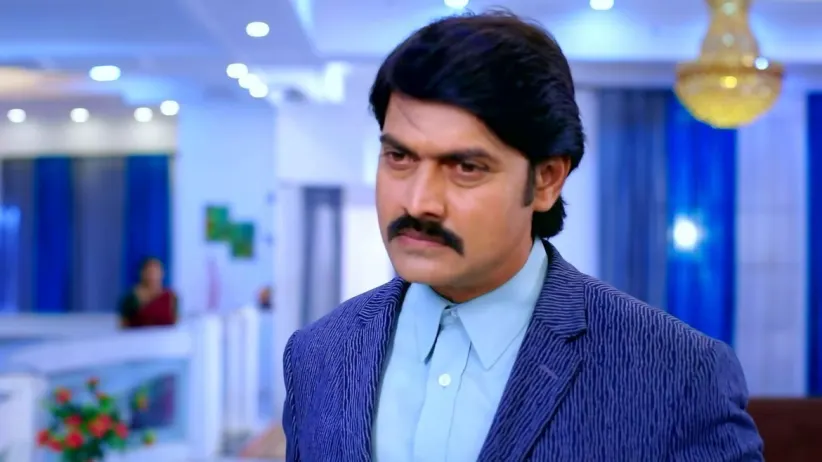 Madhumathi Overhears Digvijay's Talks