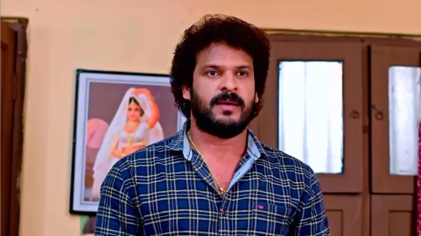 Murali Confronts His Parents