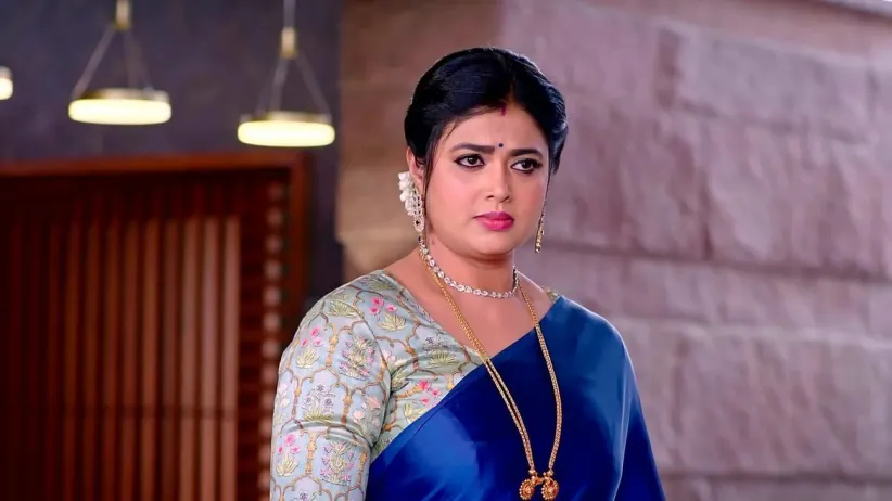 Siri Foils Sandhya's Plan