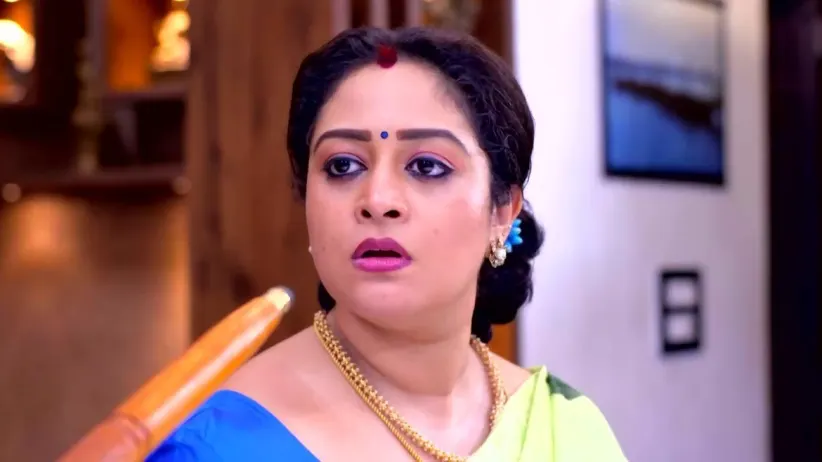 Mandakini Reaches Thulasi’s House