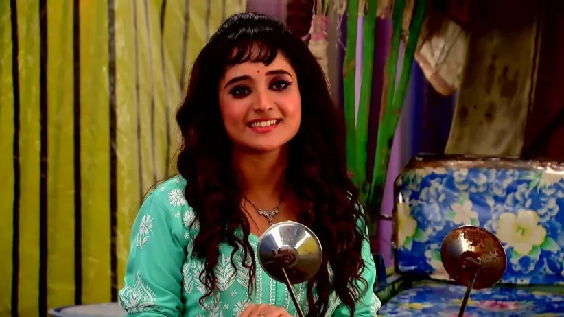 Som Asks Torsha to Stay