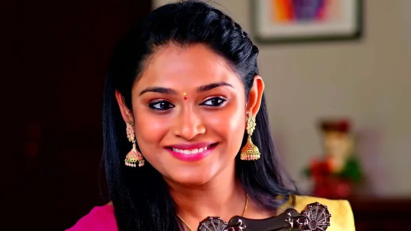 Charu Brings the Engagement Photos