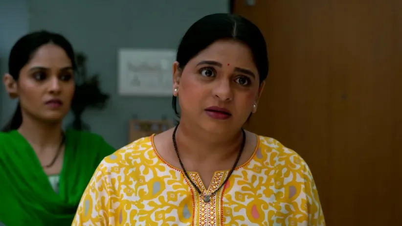 Varsha Takes Anandi's Side