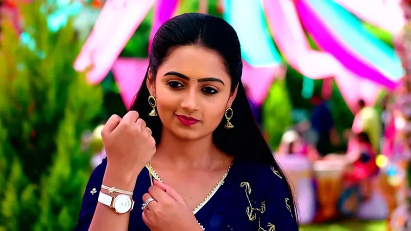 కామాక్షి ప్రయత్నం విఫలమవుతుంది