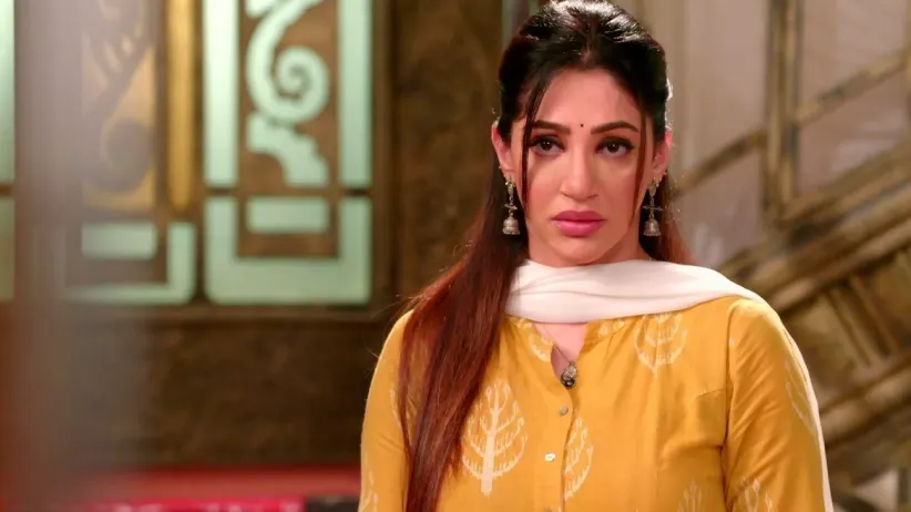 Pragya Chides Abhi for Visiting Gaurav’s Office