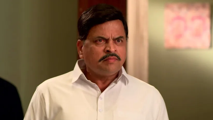 Bhausaheb Agrees to Have Dinner with Chandrakala