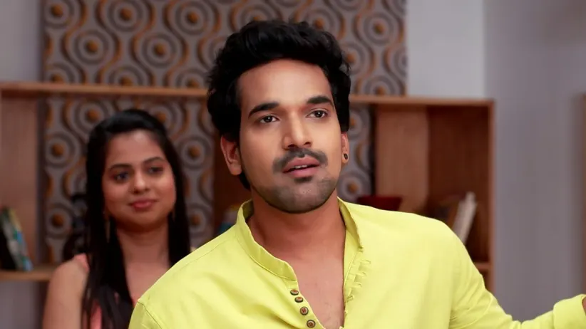 Veena Tells Her Decision to Chinmayi