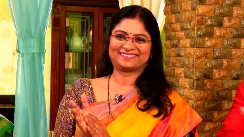 Ghore Ghore Zee Bangla - January 05, 2023 - Performance 1