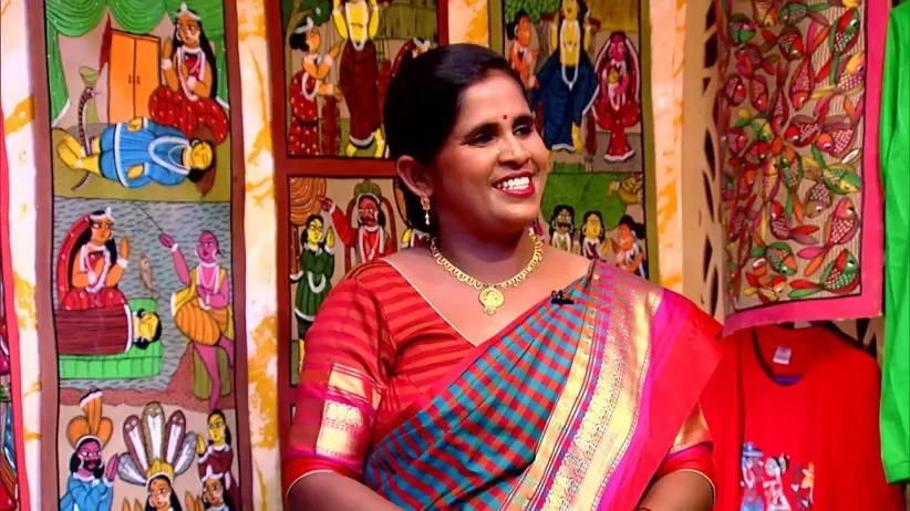 Contestants Display Their Creations on the Show