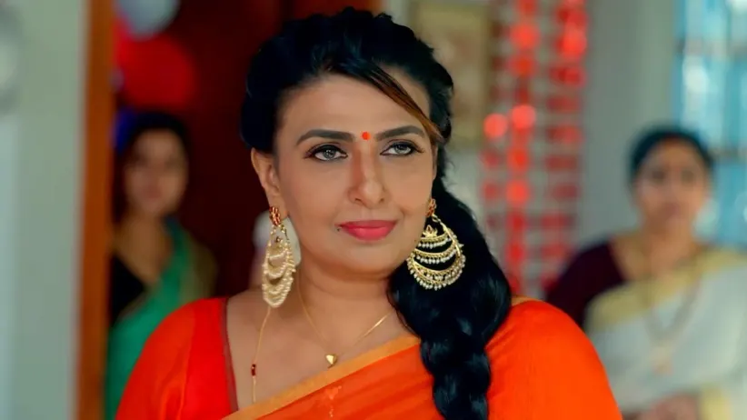 Kavitha Tells Kanchana about Sanju