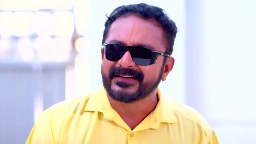 Trivikraman Reveals the Truth about Sreelakshmi to Rekha