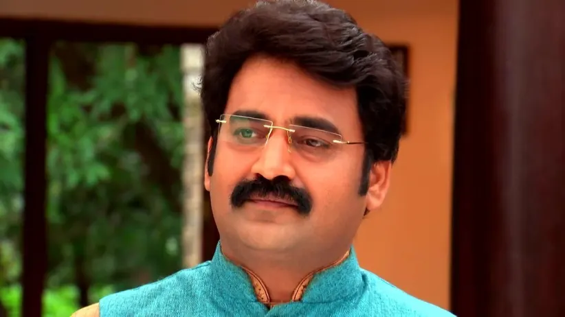 A Snake Scares Jaya Surya and His Family