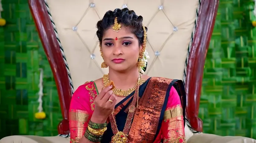 Siri Foils Sharvari's Plan to Hurt Poorni