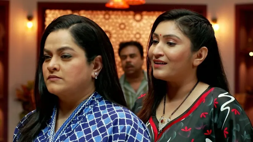 Yogini Questions Shailaja for Being Biased