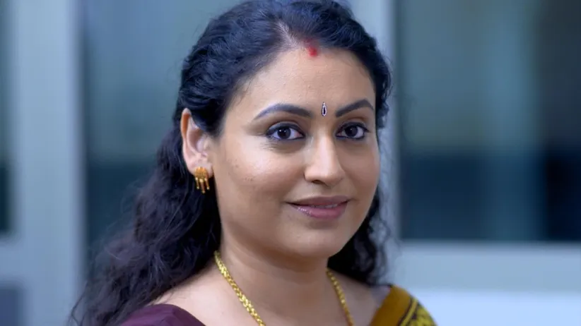 Nila Feeds 'Payasam' to Babuji