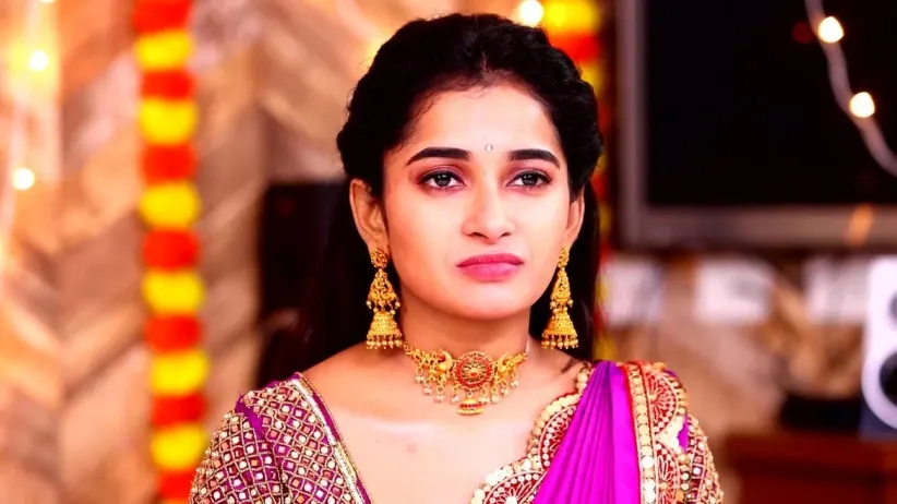 Indira Teaches Ragini a Lesson