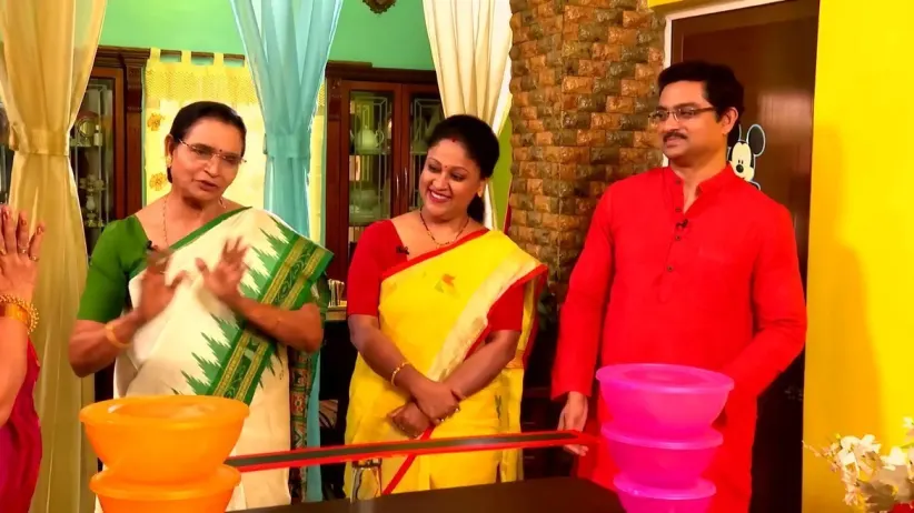 Ghore Ghore Zee Bangla - January 05, 2023 - Performance 2