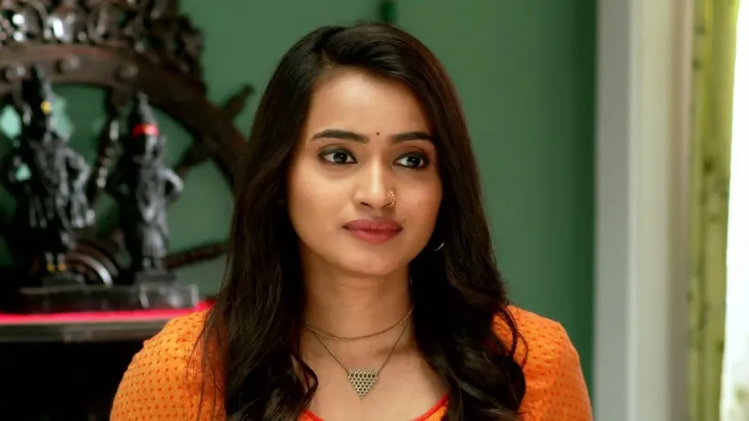 Shailaja Permits Prabhas to go to Practice