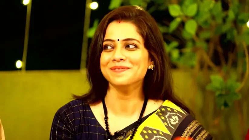 Ghore Ghore Zee Bangla - January 10, 2023 - Performance