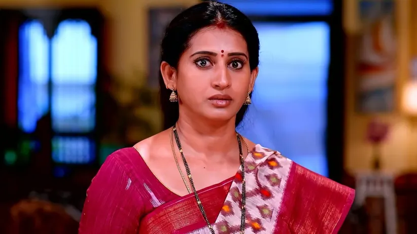 Anupama Signs the Property Papers