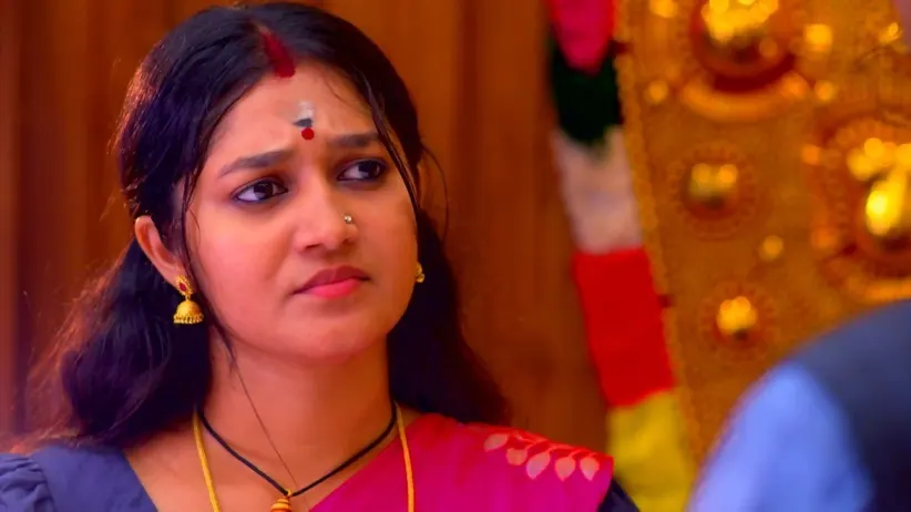 രവി വർമ്മനോട് നന്ദി പറയുന്ന ശ്രീലക്ഷ്മി