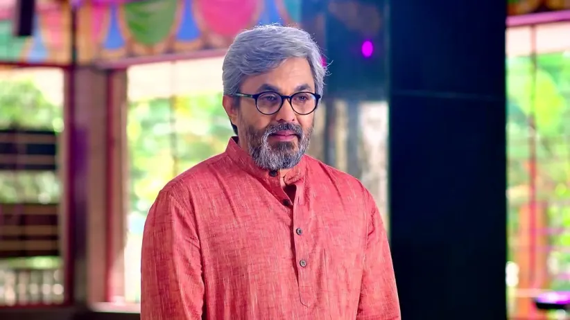 Tulasi Hesitates to Speak to Madhav