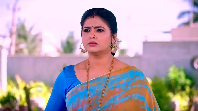 Tulasi Prays for Madhav