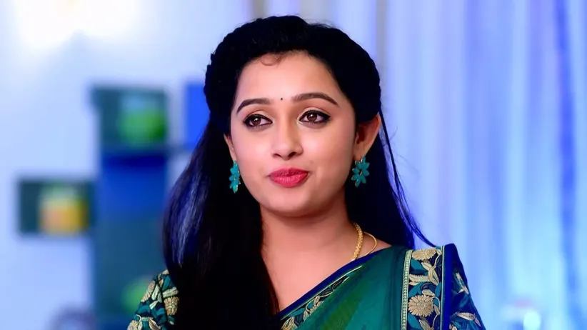 Vedavathi Praises the Food Made by Avani