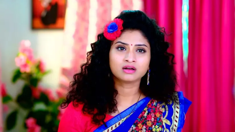 Nayani and Vishal to Adopt Gayatri