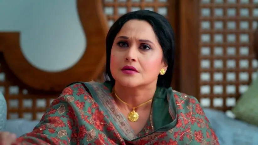Gulnaz Overhears Gazal