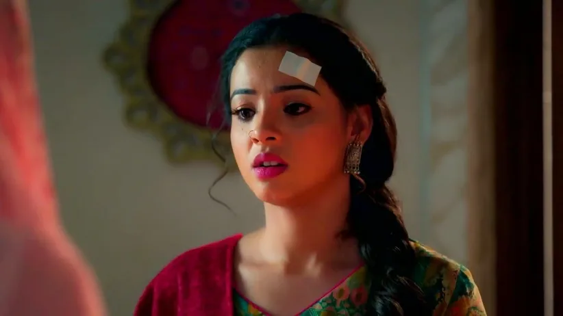 Dua Sees Gazal Out of Her Room