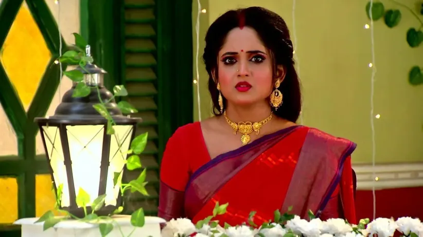Joyita and Samaresh Face Each Other
