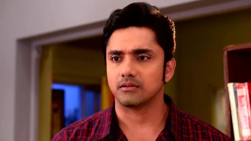 Parna Doesn't Return to the Dutta House