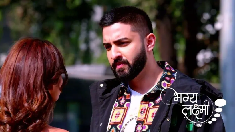Aayush Tries to Help Lakshmi