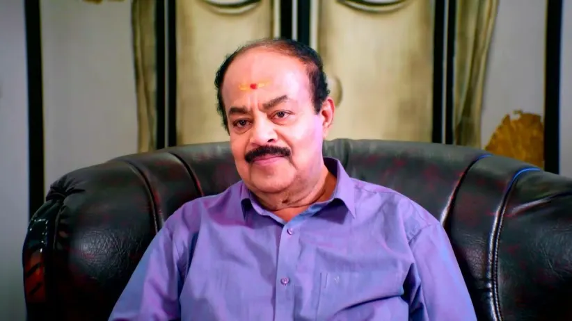 Karthik Warns Kirtana
