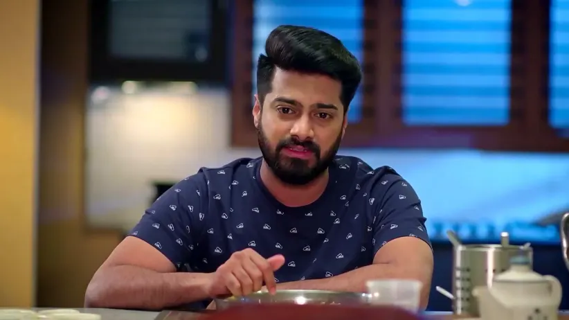 Dathatreya Worries about Ravindra's Health