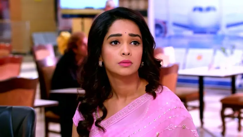 Prachi and Ranbeer Don't Meet at the Airport