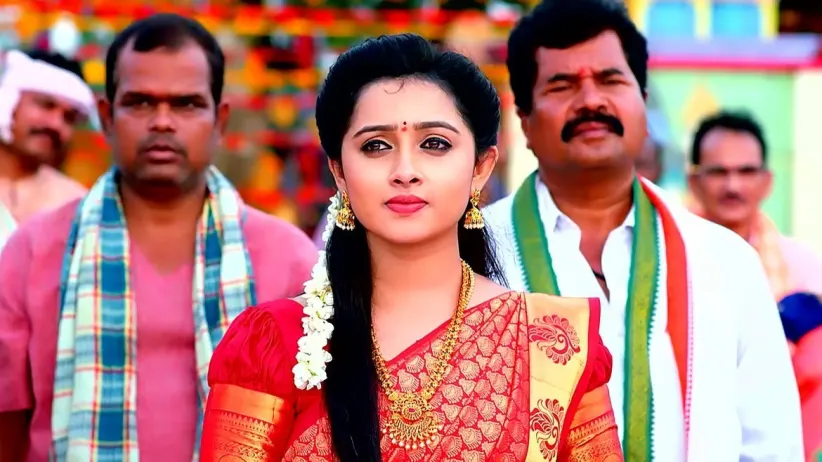 Vedavathi Accepts Avani as Her Daughter-in-law