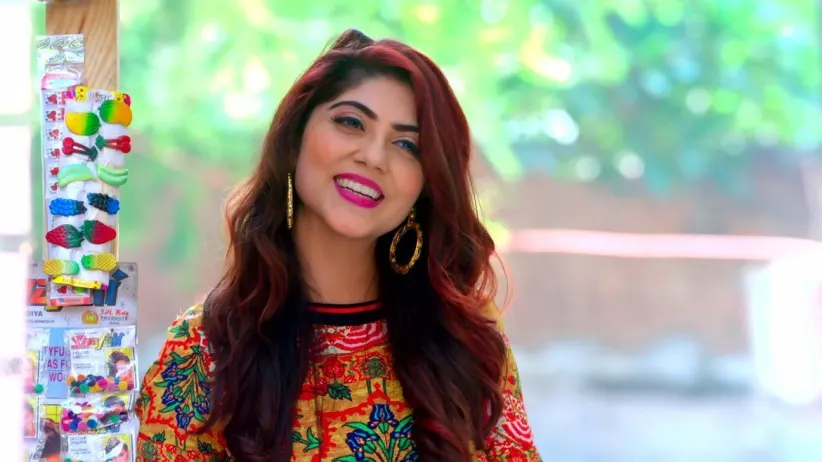 Karishma Arrives to Stay at the Mansion