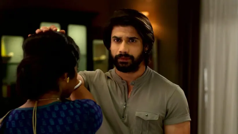 Roopa Creates an Issue for Arjun
