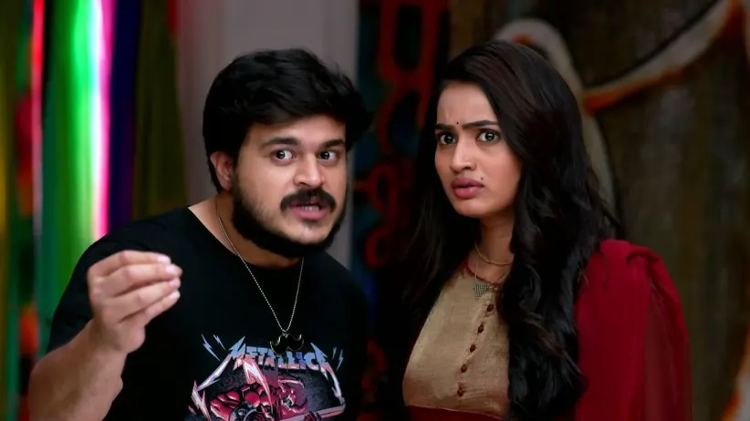 Prabhas Recalls a Song Due to Ajay