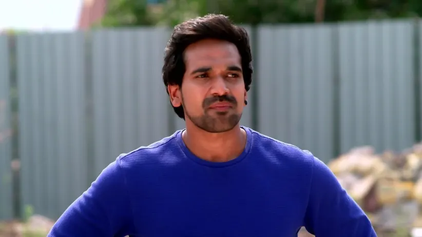 Pandit Insults Prabhas
