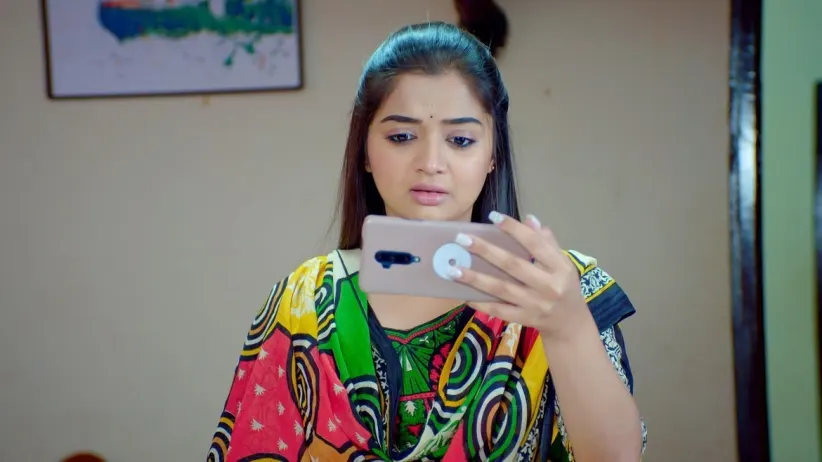 Will Amulya Learn Vaijayanti's Secret?