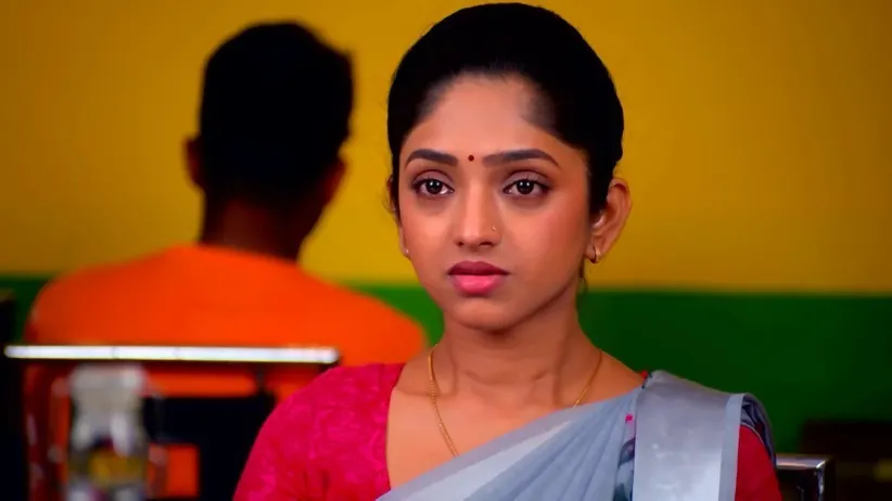 Siddharth Cooks Up a Story to Bommi