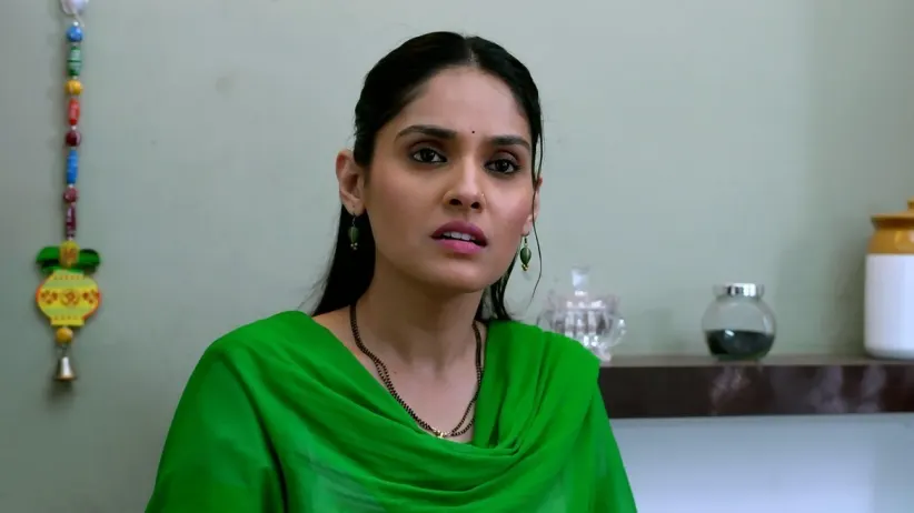 Raghav Shares His Feelings with Rama's Portrait