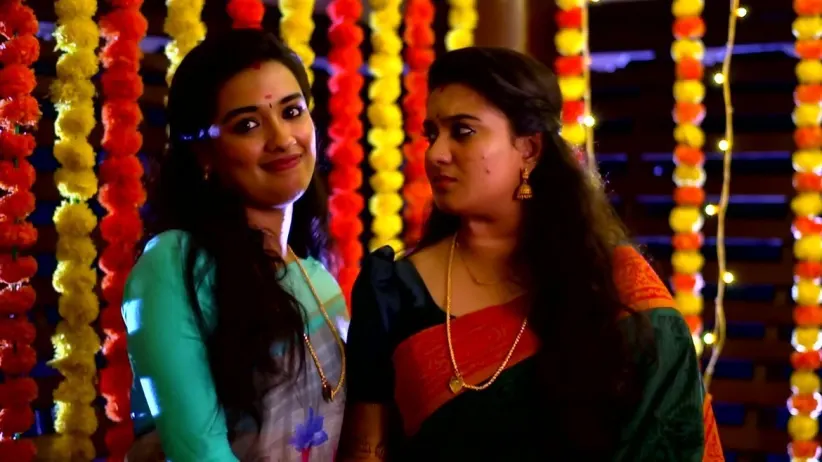 Shalini Warns Sushmita