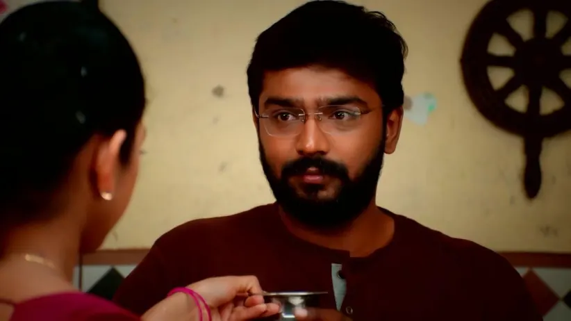 Siddharth Gets Trapped in the Pond