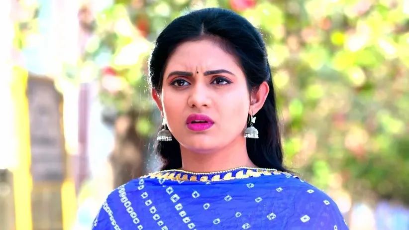 Rajat Plots against Khusi