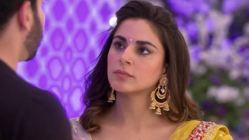 Preeta Finds Sherlin's Necklace