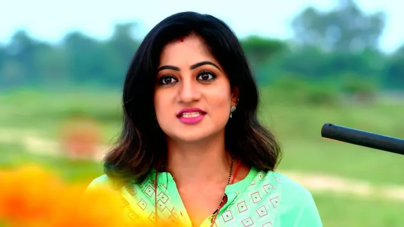 Kuhu Exposes Jharana